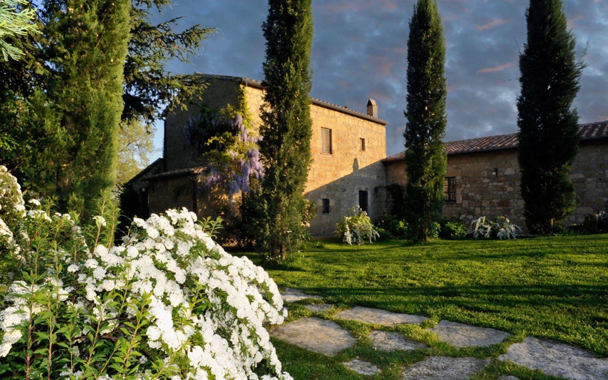 Locanda Ilune Pitigliano Exteriör bild